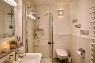 Zentrales Apartment in Friedrichshafen mit Terrasse für bis zu 5 Personen - 2