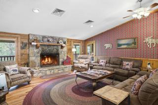 Smoky Mtn Large Private Douglas Lake Lodge- 12 acres- Sevierville - 7