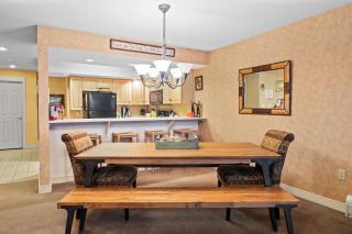 Slopeside Solitude Ski-In Ski-Out & Cozy Fireplace - 9
