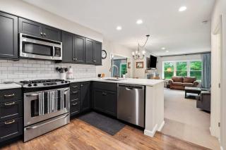 Gorgeous 3BR Ski-In Ski-Out Condo at Okemo - 0