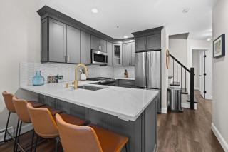 Luxury Winterplace Condo Steps from the Lifts - 3