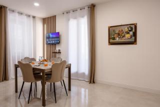 Cavour Lake Apartments - 3