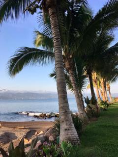 Big Independent Room by the ocean - 5