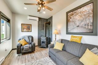 River Views & Rural Charm: Springfield Retreat - 5