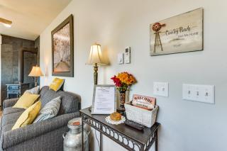 River Views & Rural Charm: Springfield Retreat - 4