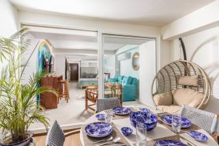 Beautiful Oceanfront Suite by Moikka Rentals - 8