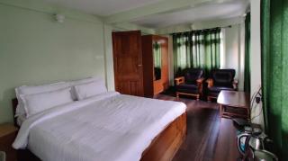 Grey Stone Hotel - 4