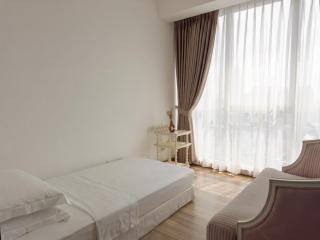 Elegant New 2BR in Prime Kuningan Location - 3