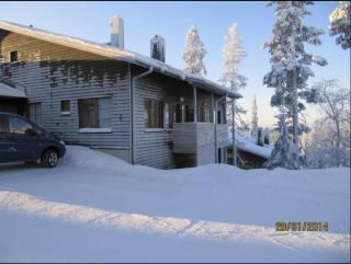 Karhunvartijan Kota - Ruka Center & 2 x Ski Passes - 5