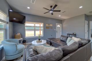 Gateway to State Park & Lake! Inviting Vian Cabin - 7