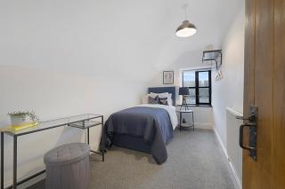 Detached three Bedroom Family Home Hot Tub Stay - 5