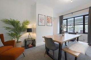 Detached three Bedroom Family Home Hot Tub Stay - 1