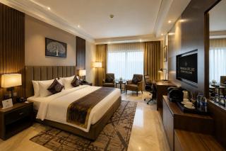 Elevate Grand Terminal- 3 Delhi IGI Airport With - Free Airport Pickup - 9