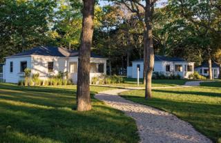Silver Sands Motel & Beach Bungalows - 7