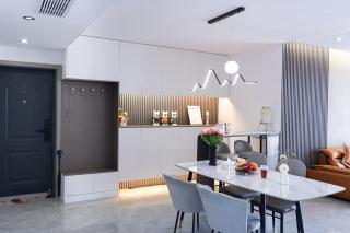 Sunny Abode-Bund landscape high-rise residential buildings 3-bedroom, 2-bathroom residence - 4