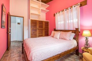 Stylish & Cozy Private Rooms in Tropical Paradise - 2