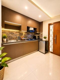 Modern Luxury Apartment Stay Islamabad Pool & Gym - 6