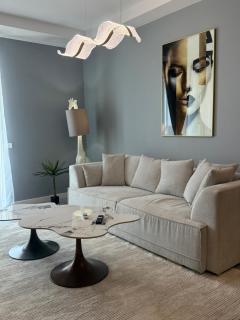 AXXIS Sea Breeze Luxury Apartment - 7