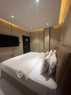 Kensington Royal Park Hotel - 0