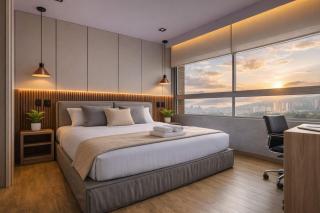 High-Rise Luxury with Private Jacuzzi & Skyline - 9