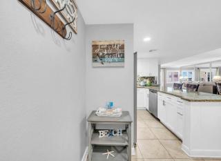 Holiday Surf and Racquet Unit 218 - 4
