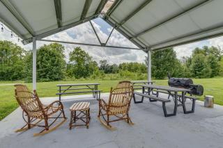 1 Mi to Oakland City University: Modern Apt - 8