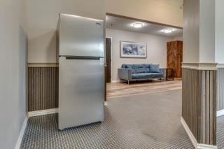 1 Mi to Oakland City University: Modern Apt - 4