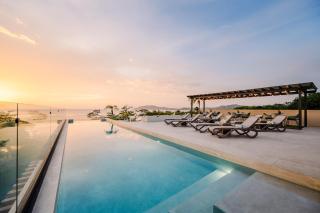 Iguana Surf Boutique Hotel Tamarindo Rooftop Pool & Beachfront Suites - 8