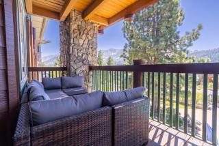 Ski In and Out King Executive Resort Suite Pool and Garage - 9