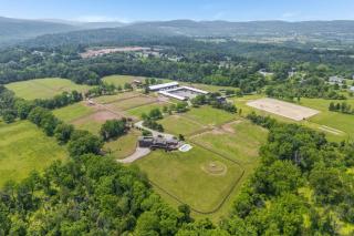 6,000-Sq-Ft Estate in Delaware River Valley - 6