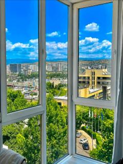Sunny Panorama Apartment Central Tbilisi - 4