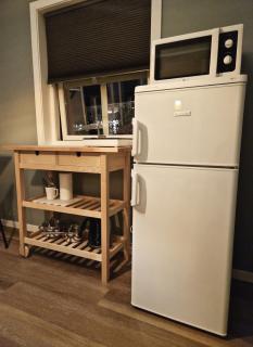 Cozy apartment with bathroom, porch, garden, private entrance - 4