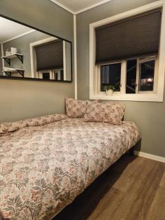 Cozy apartment with bathroom, porch, garden, private entrance - 1