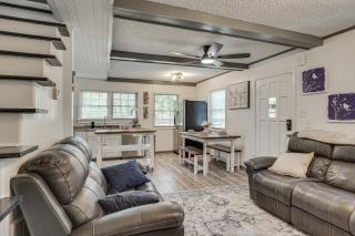 Waterfront Retreat | Fishing, Hot Tub & Sauna - 4