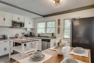 Waterfront Retreat | Fishing, Hot Tub & Sauna - 2