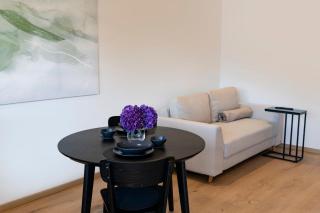 Modern 2-room apartment - central & stylish - 0