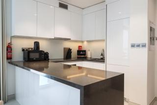 1Br Luxury Oasis In Dubai - 4
