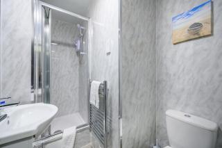 Modern Studio for Professionals in Bradford - 1