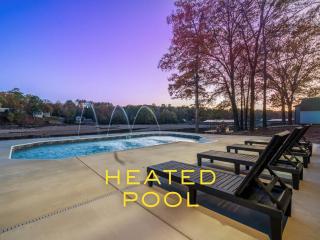 Lakefront, Heated Pool, Hot Tub, Game Room! - 9