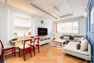 Apartments with Swimming Pool & Ac by redone - 0