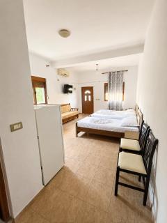 Tale Breeze Apartments - 7