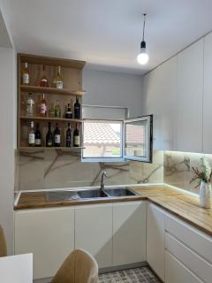 Comfortable 2-Bedroom Home Near Tirana Airport - 4