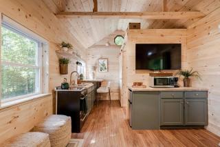 Fern Hill Cabin - 0