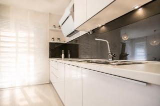 Marjan Apartment with Free Parking in Quiet Area - 3
