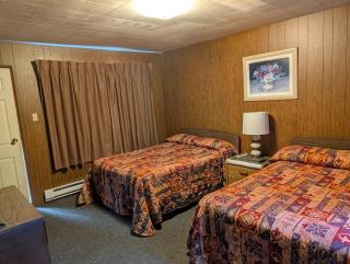 Lang's Motel - 4