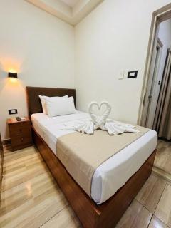 RÈVO Hotel-Downtown Cairo Stay - 5