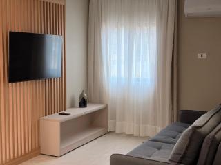Apto 11 - Suite Família Prox Paraguai - 0