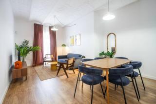 33PAR1094 - Magnific 2BR Flat in Poble Sec - 0