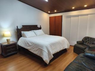 Furnished Luxury House Bogota - 3