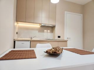 Apartment next to Block District - 4